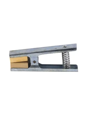 Poslední Šance Gewa Svěrka pro F-otvor